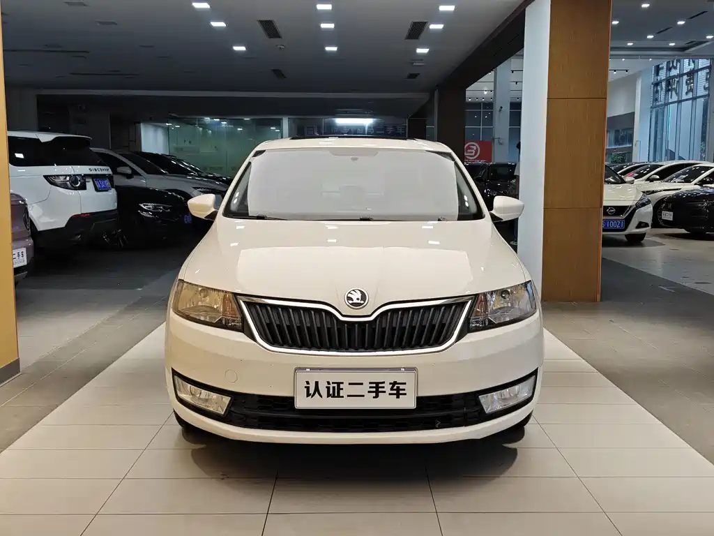 Skoda Rapid 2016 — фото 3