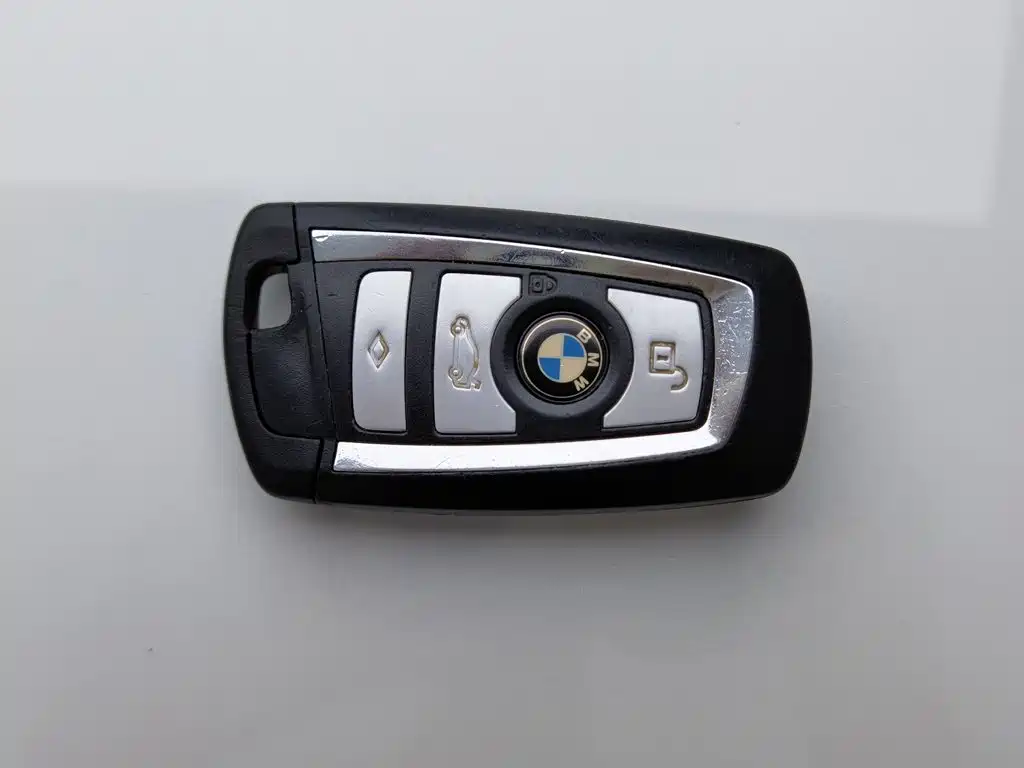 BMW 5 Series 2016 — фото 19