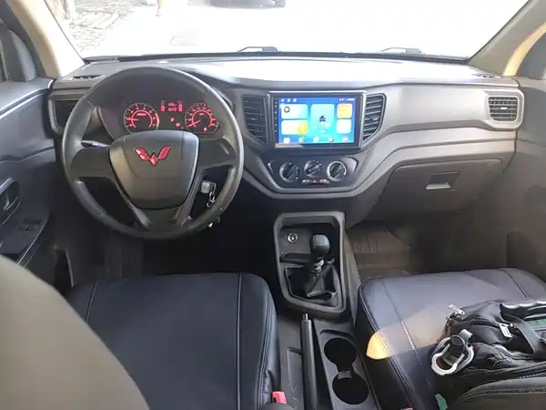 Wuling Hongguang V 2025