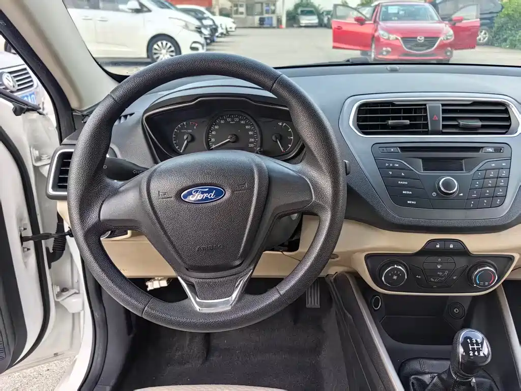 Ford Escort 2016