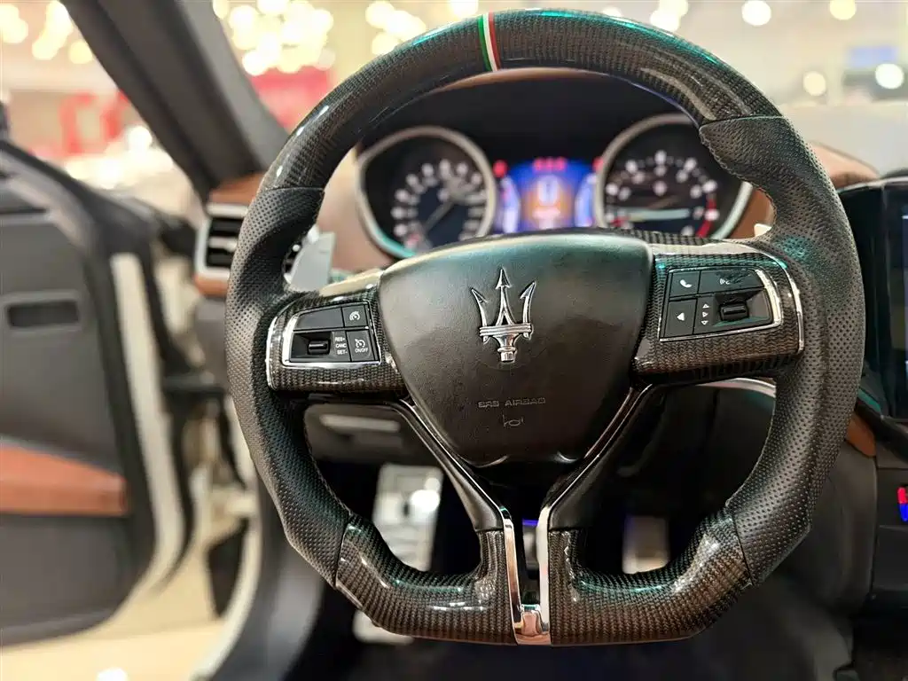 Maserati Ghibli 2014 — фото 12
