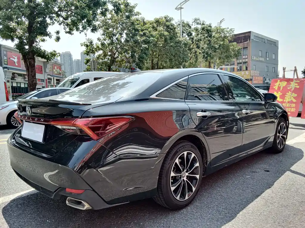 Toyota Avalon 2023 — фото 16