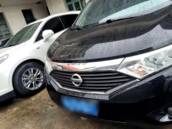 Nissan Quest 2016