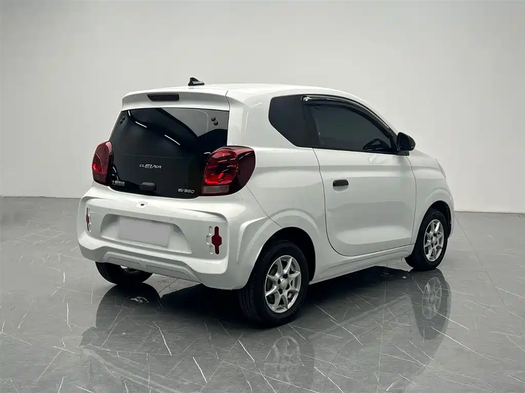 Roewe Clever 2022