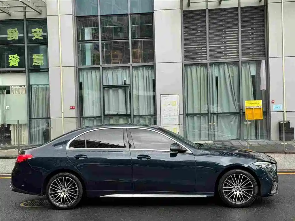 Mercedes-Benz C-Class 2022 — фото 4