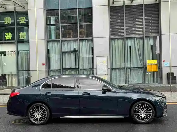 Mercedes-Benz C-Class 2022