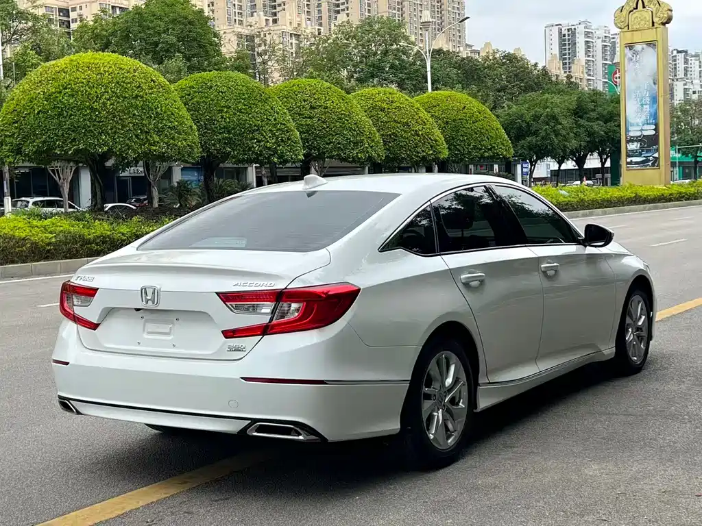 Honda Accord 2020 — фото 6