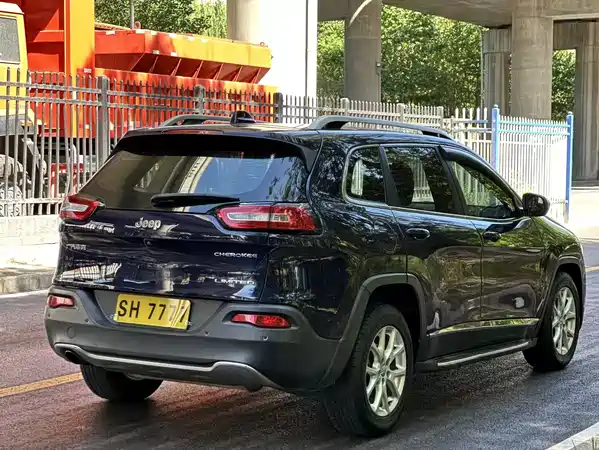 Jeep Cherokee 2018