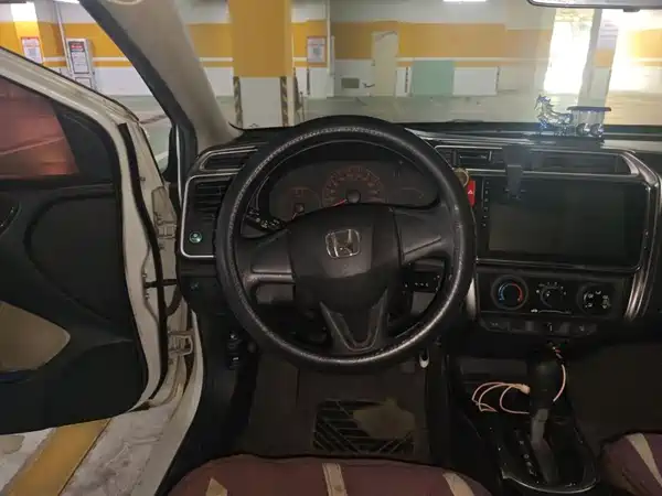 Honda Greiz 2017