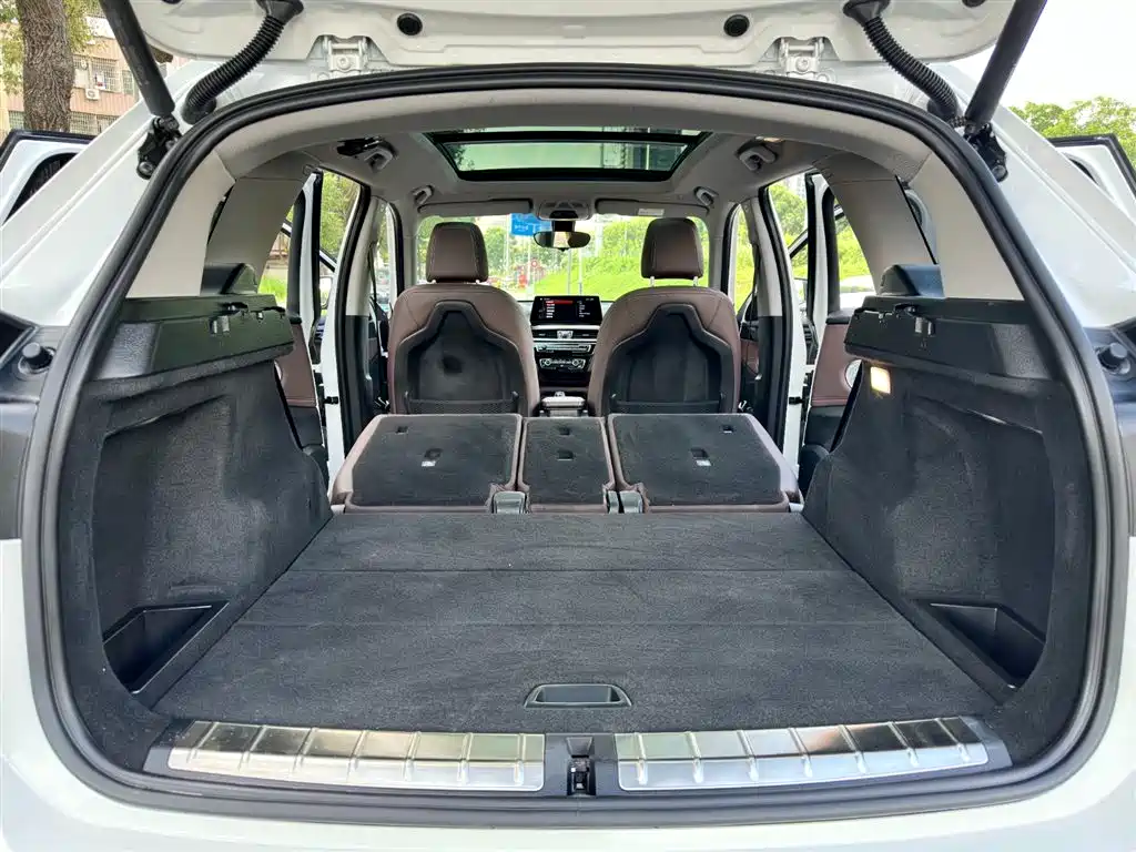BMW X1 2021 — фото 11