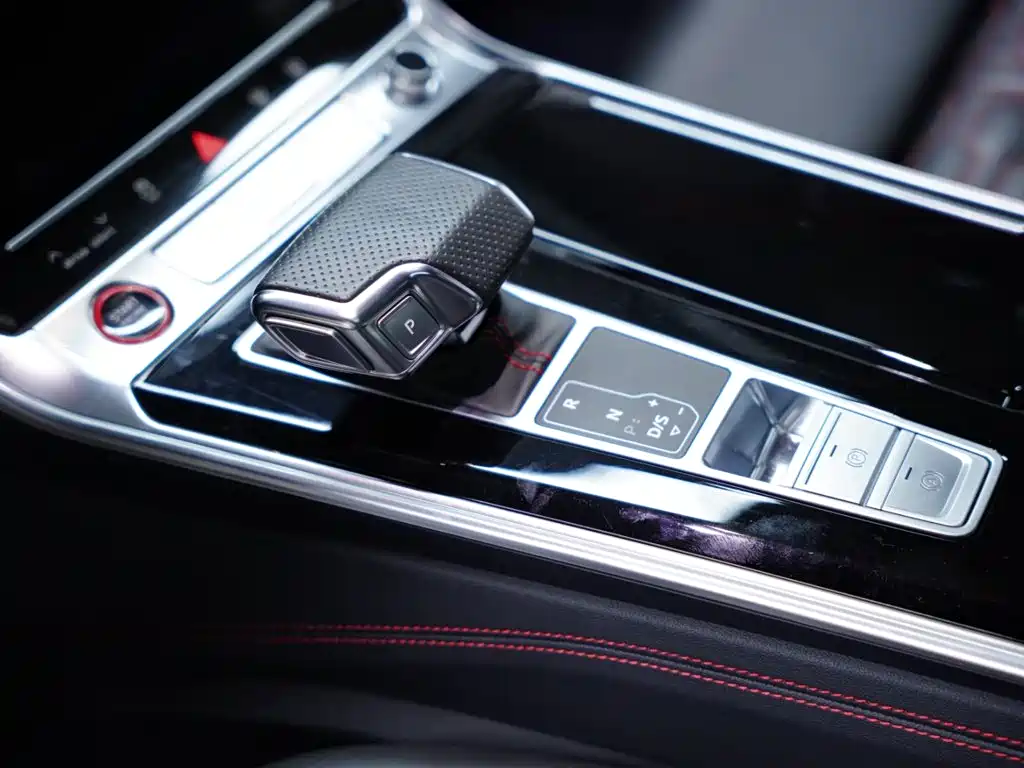 Audi RS 6 2024 — фото 37
