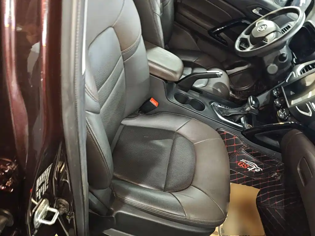 GAC Trumpchi GS4 2016 — фото 25