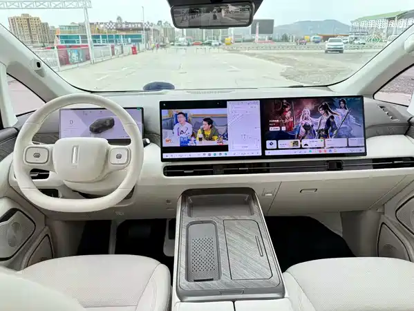 Wey Wey 2025