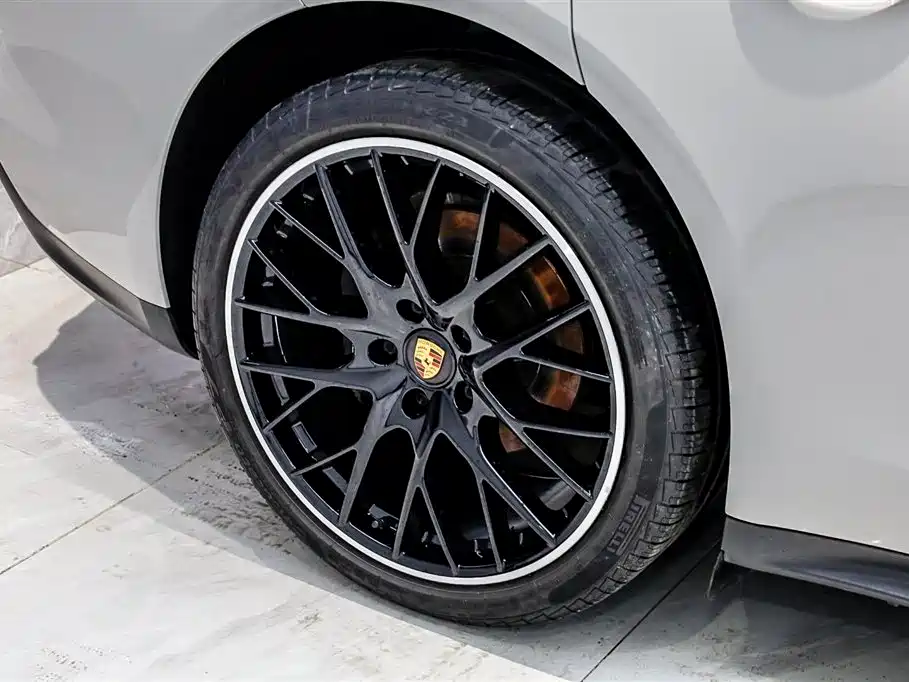 Porsche Panamera 2022 — фото 16