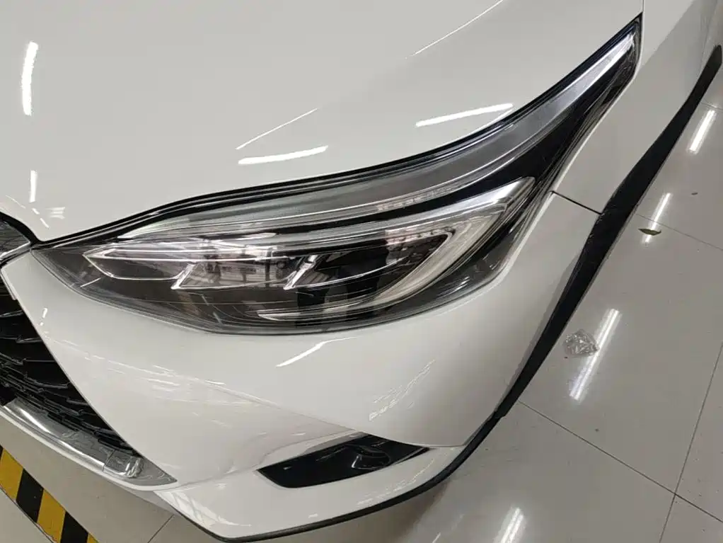 Toyota Yaris L 2021 — фото 24