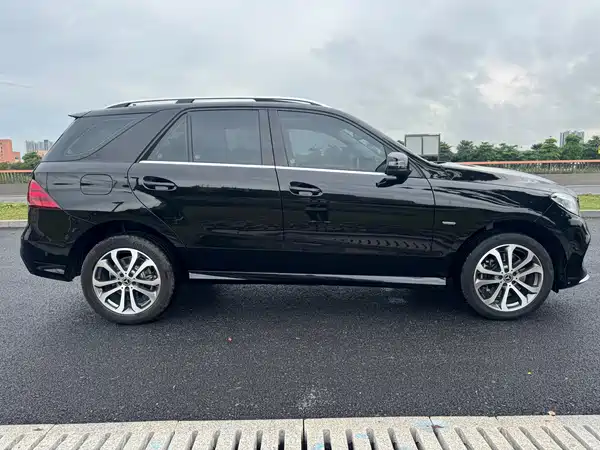 Mercedes-Benz GLE 2018