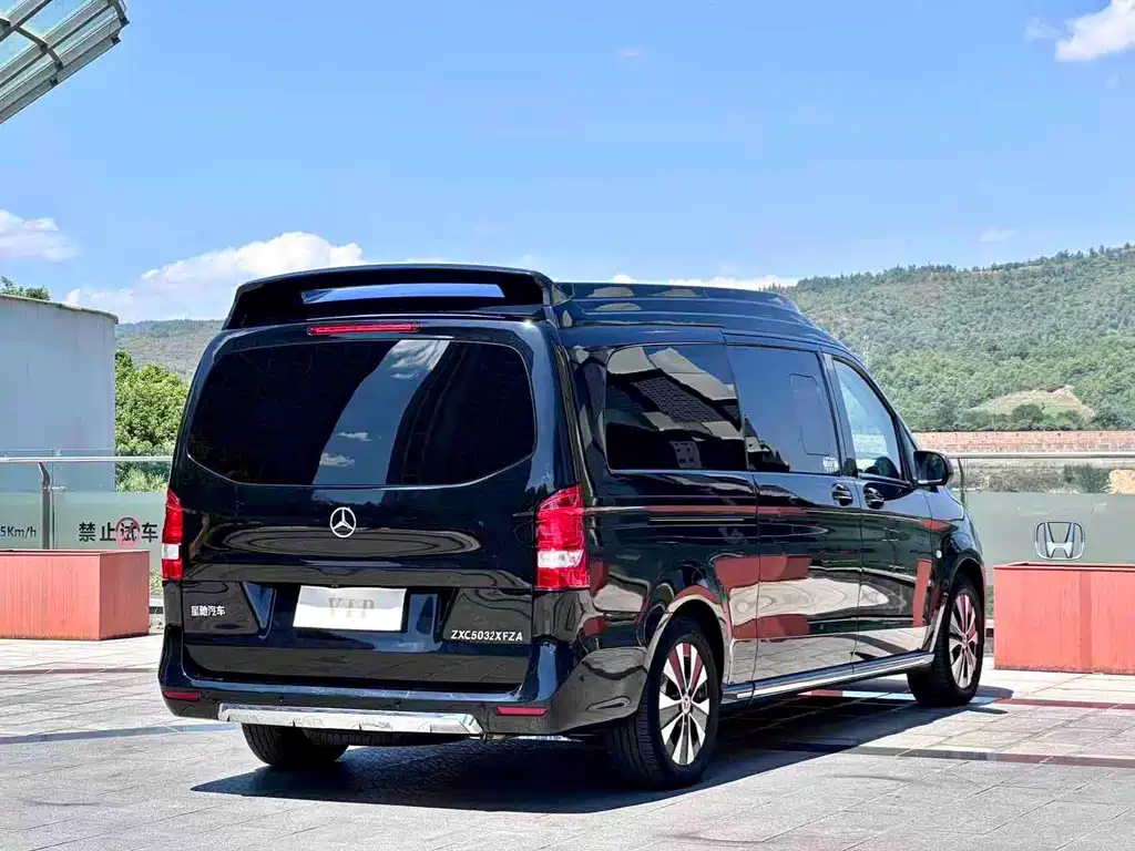 Mercedes-Benz Vito 2023 — фото 26