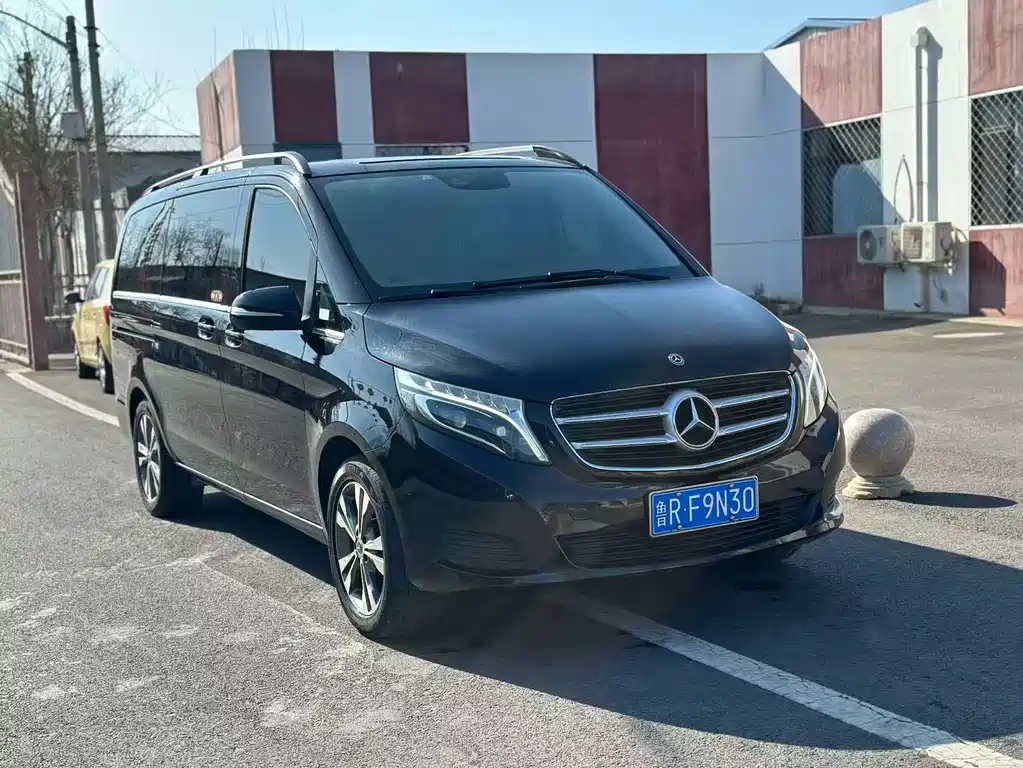 Mercedes-Benz V-Class 2020 — фото 2