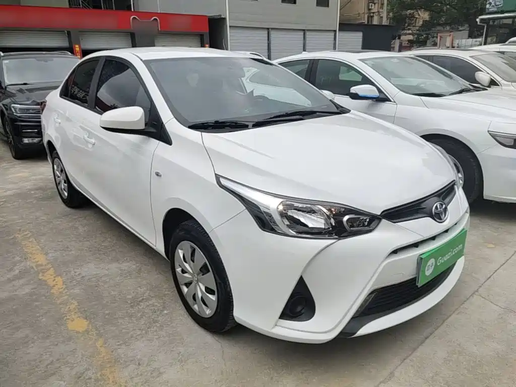 Toyota Yaris L 2021 — фото 4
