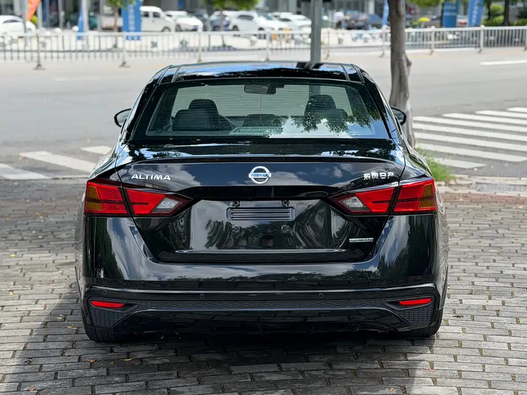 Nissan Teana 2021