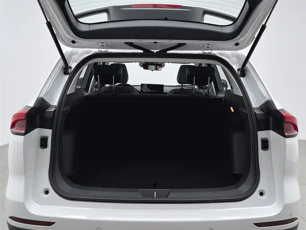 Haval H6 2023 — фото 16