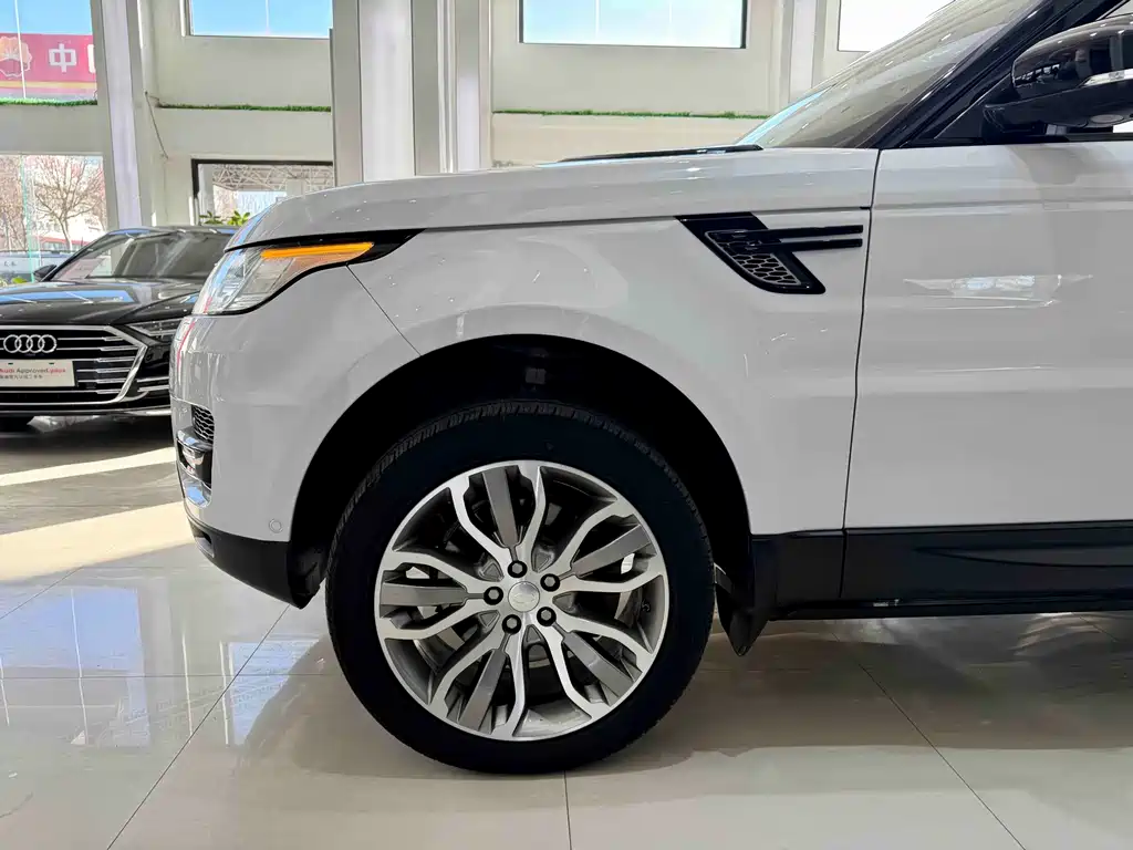 Land Rover Sport 2014 — фото 16