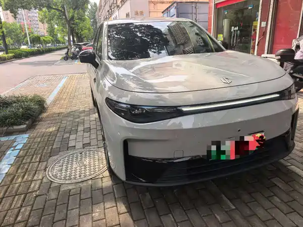 Leapmotor C10 2025