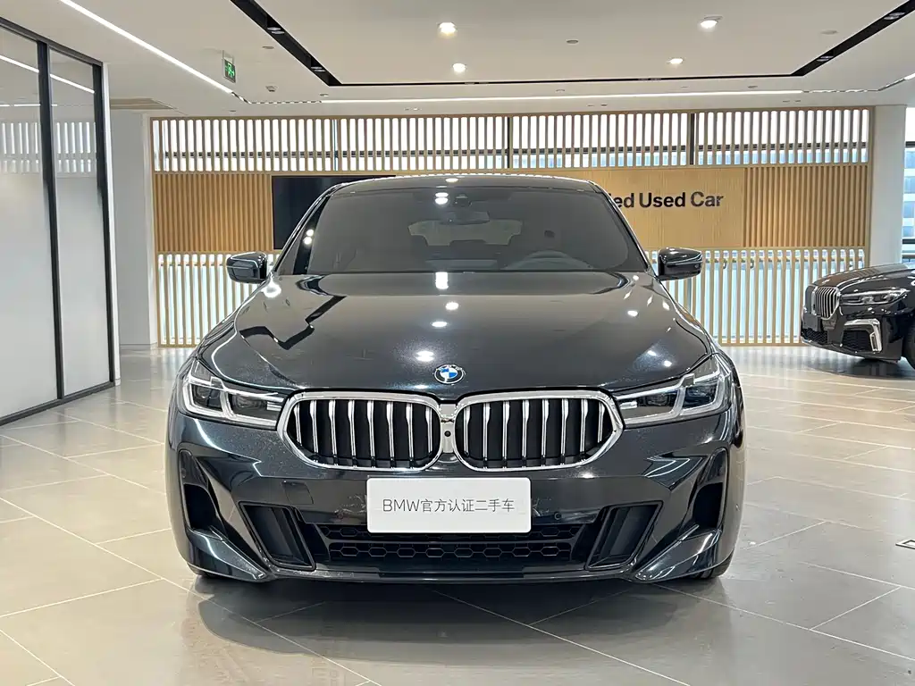 BMW 6 Series GT 2025 — фото 2