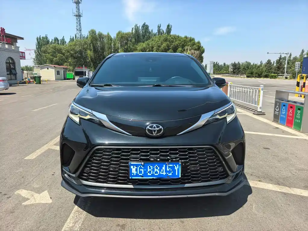 Toyota Granvia 2026