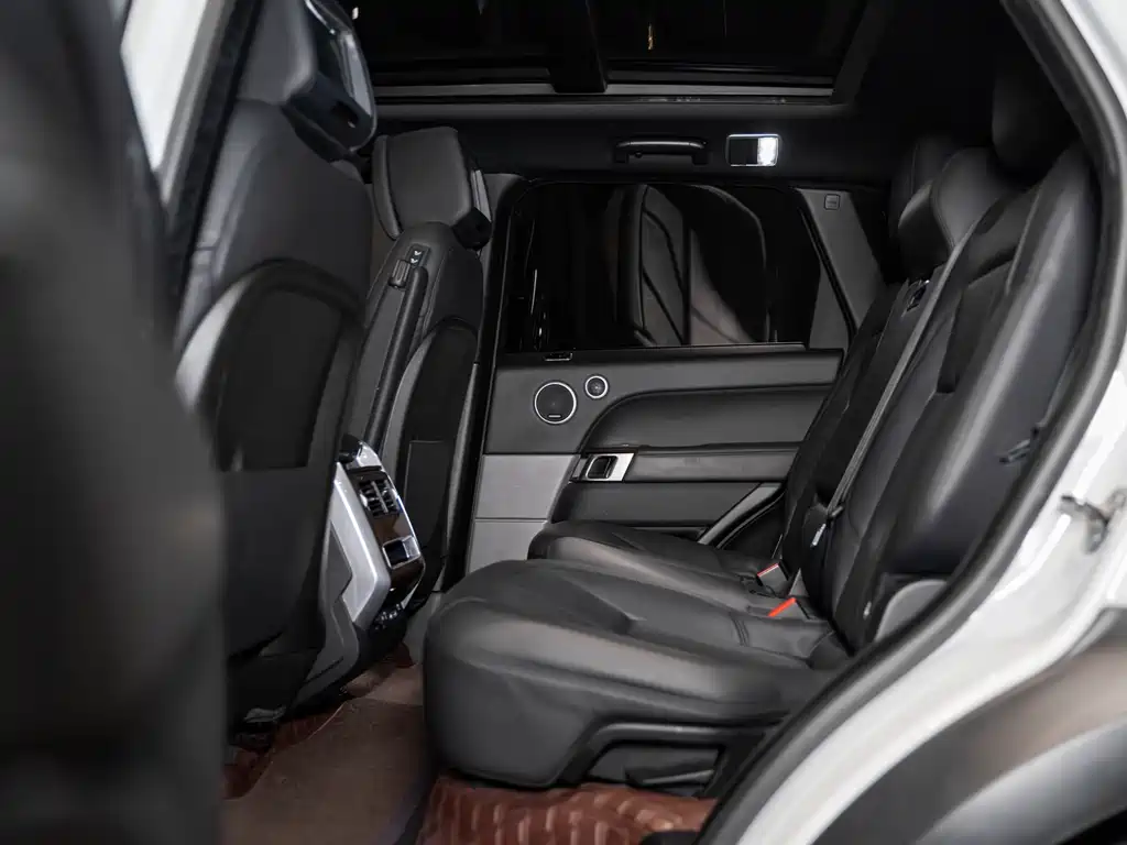 Land Rover Sport PHEV 2019 — фото 19