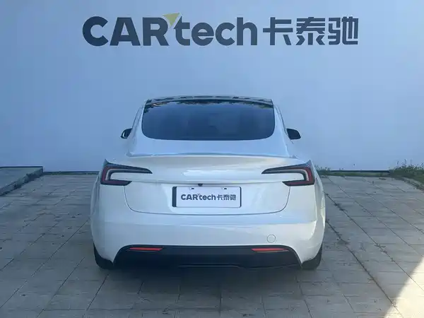 Tesla Model 3 2025