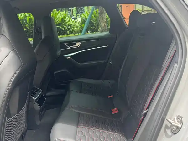 Audi RS 6 2021