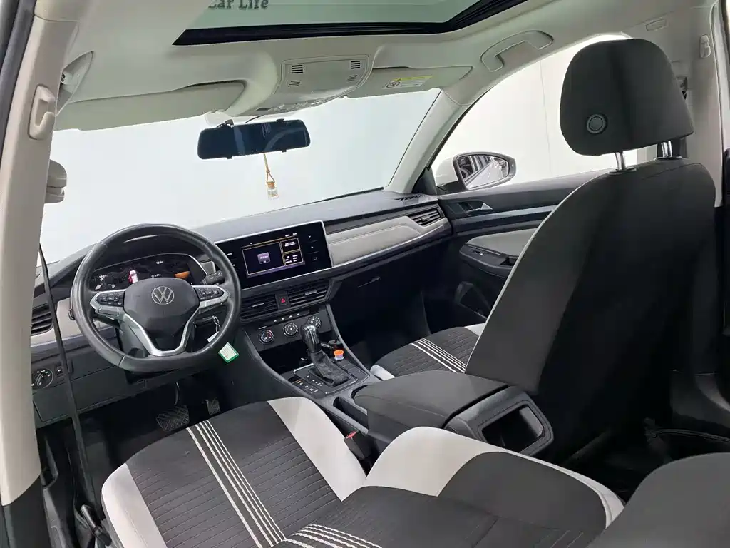 Volkswagen Bora 2023