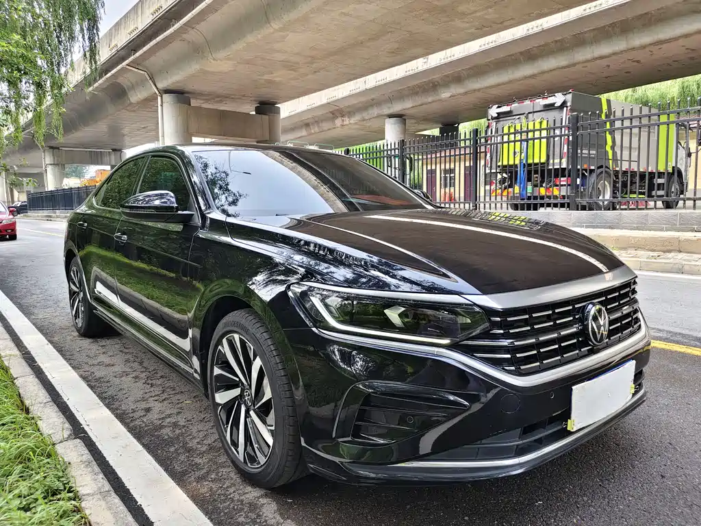 Volkswagen Passat 2022