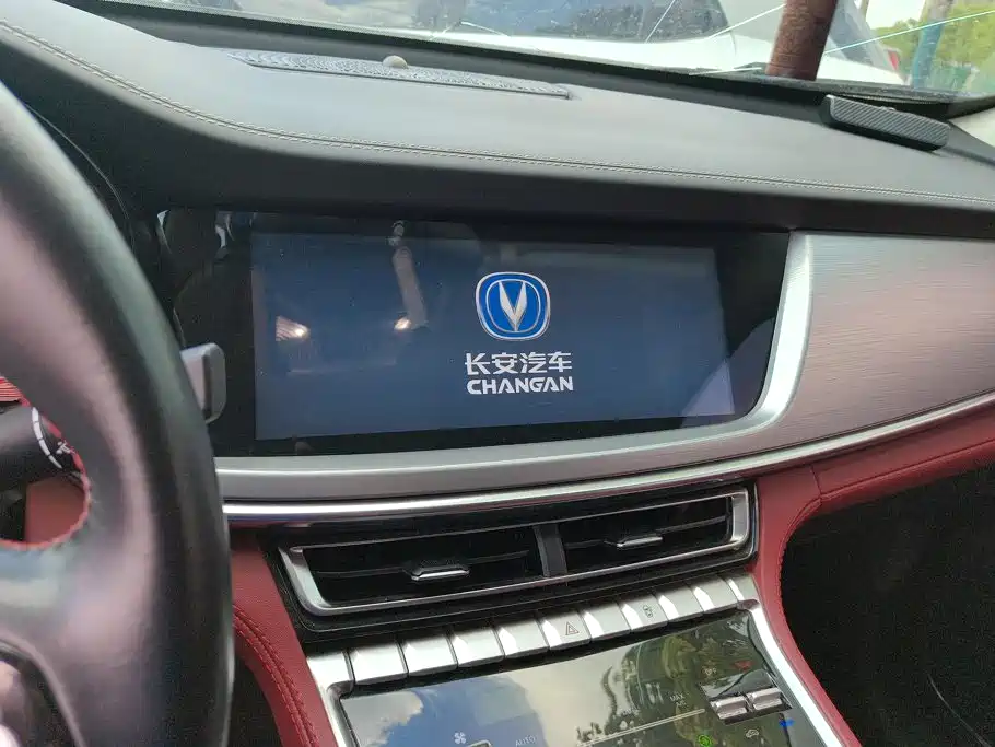 Changan CS85 COUPE 2020 — фото 13