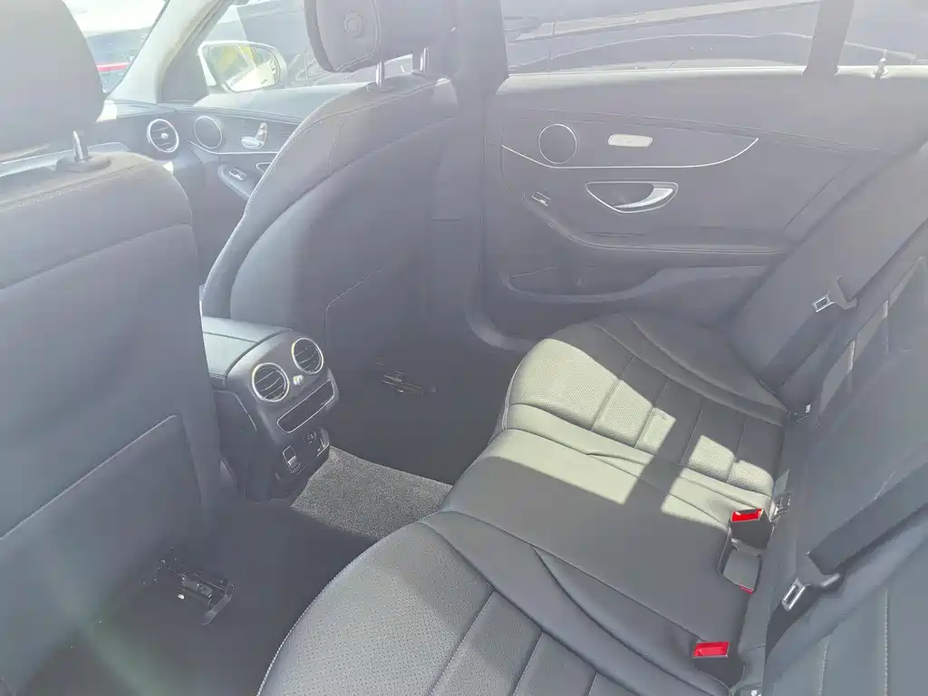 Mercedes-Benz C-Class 2021
