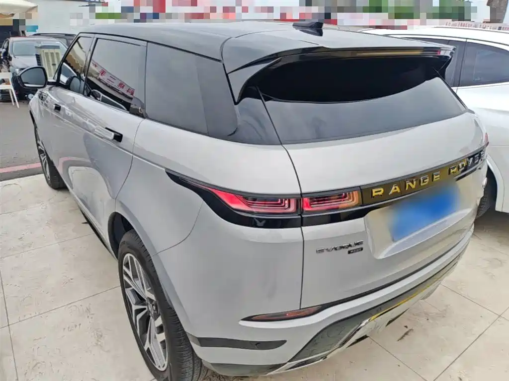 Land Rover Evoque 2021 — фото 5