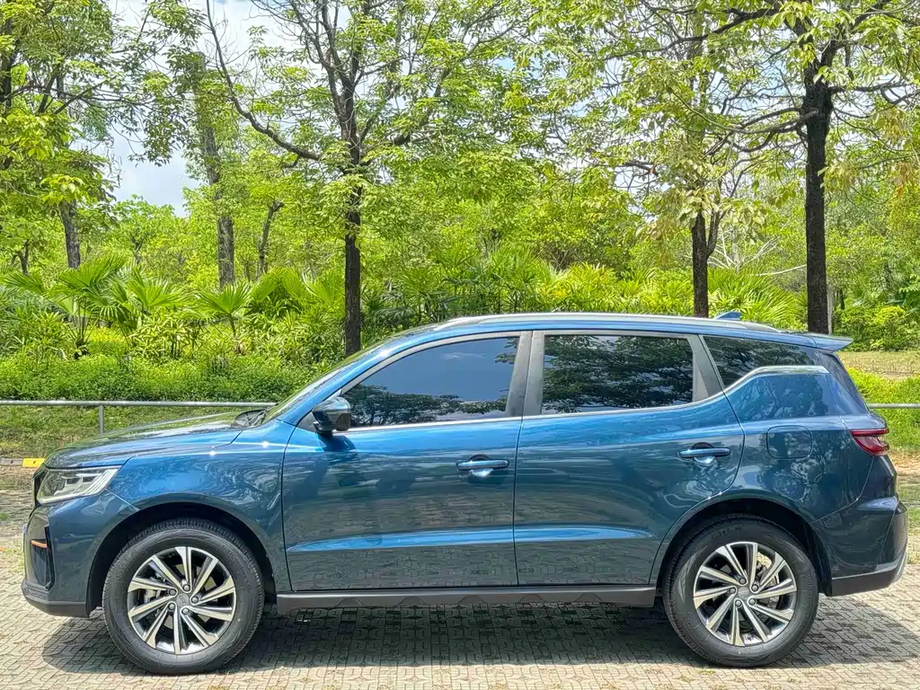 Geely Vision X6 2023 — фото 3