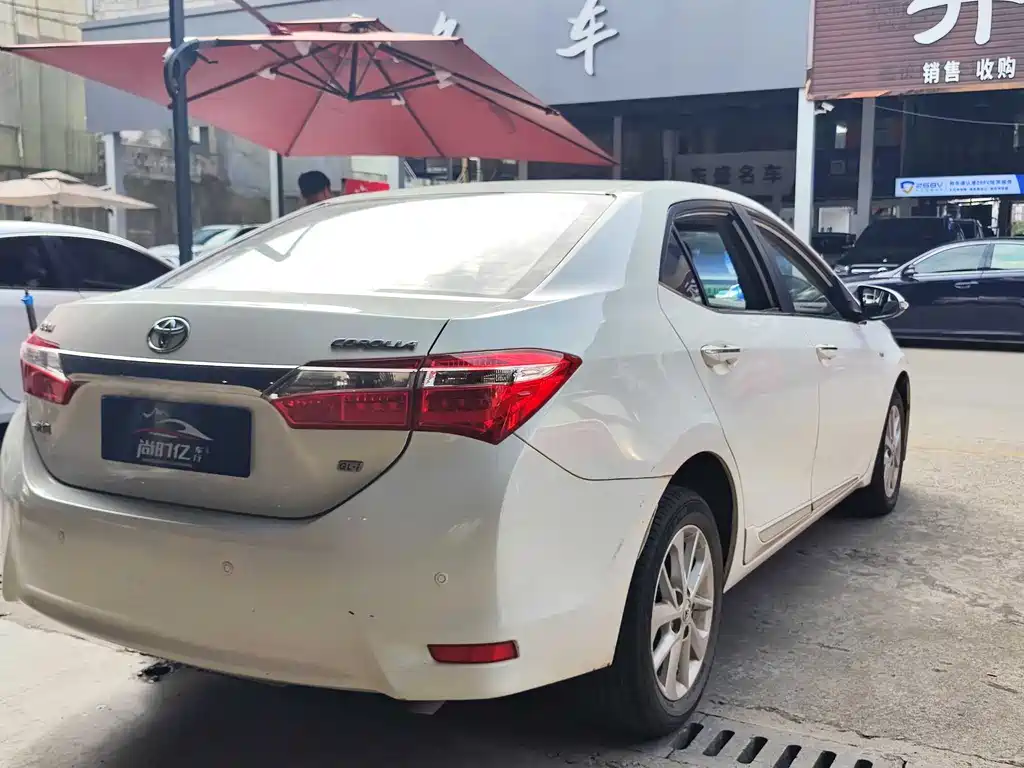 Toyota Corolla 2015 — фото 6