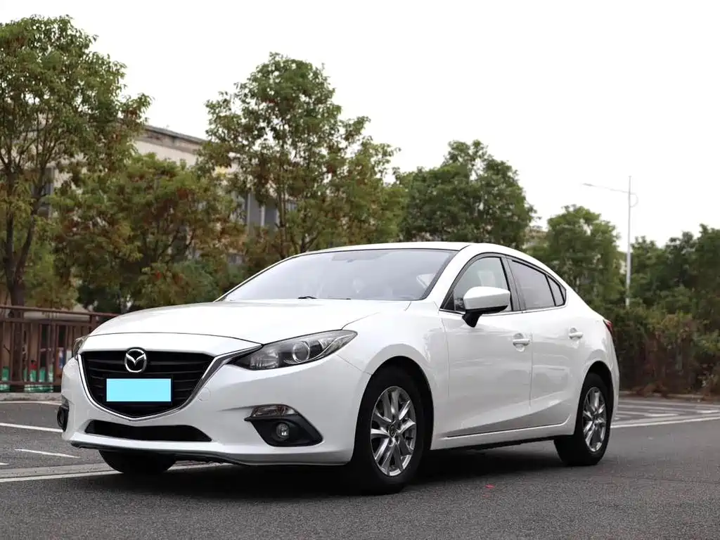 Mazda 3 Axela 2016 — фото 1