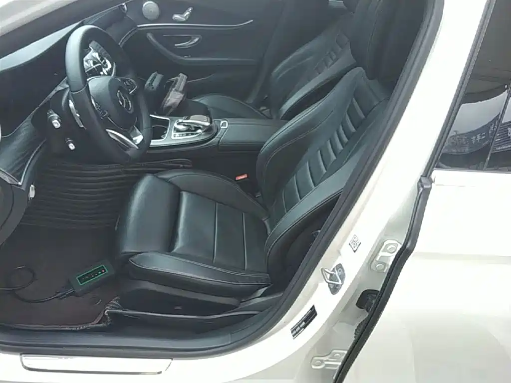 Mercedes-Benz E-Class 2019 — фото 15