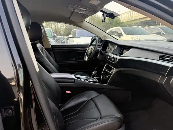 Geely Borui 2015