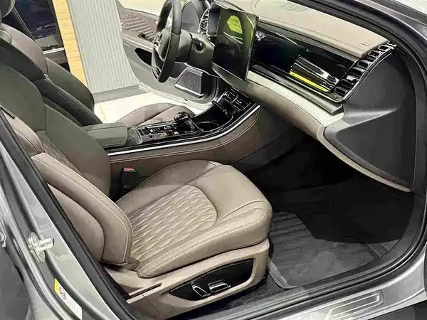 BYD Han 2024