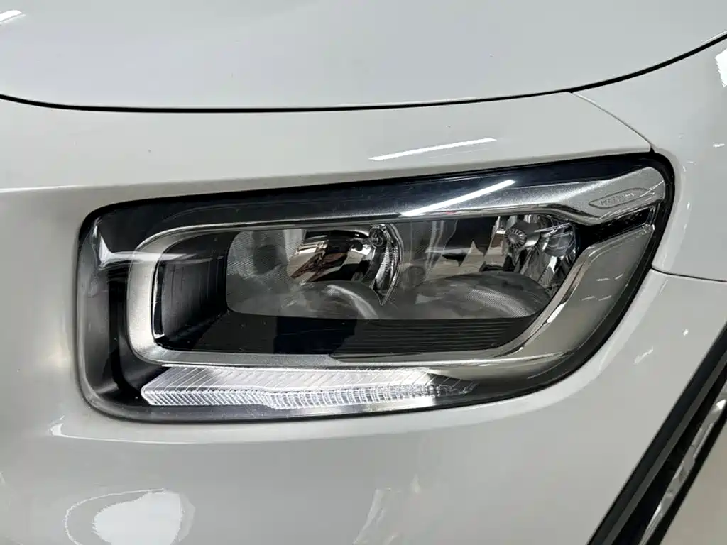 Mercedes-Benz GLB 2020 — фото 17