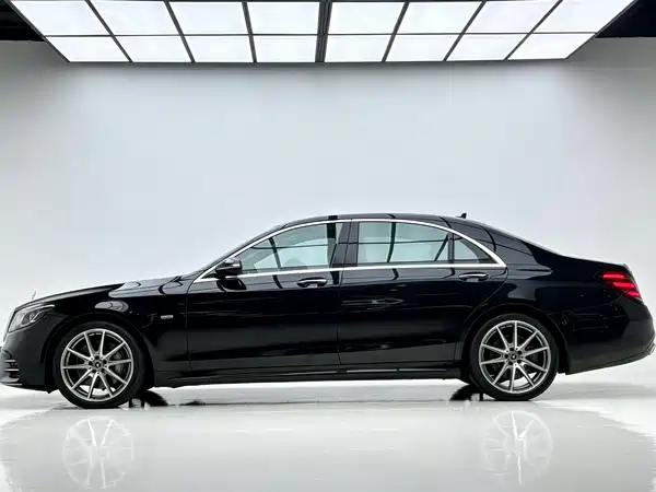 Mercedes-Benz S-Class 2020