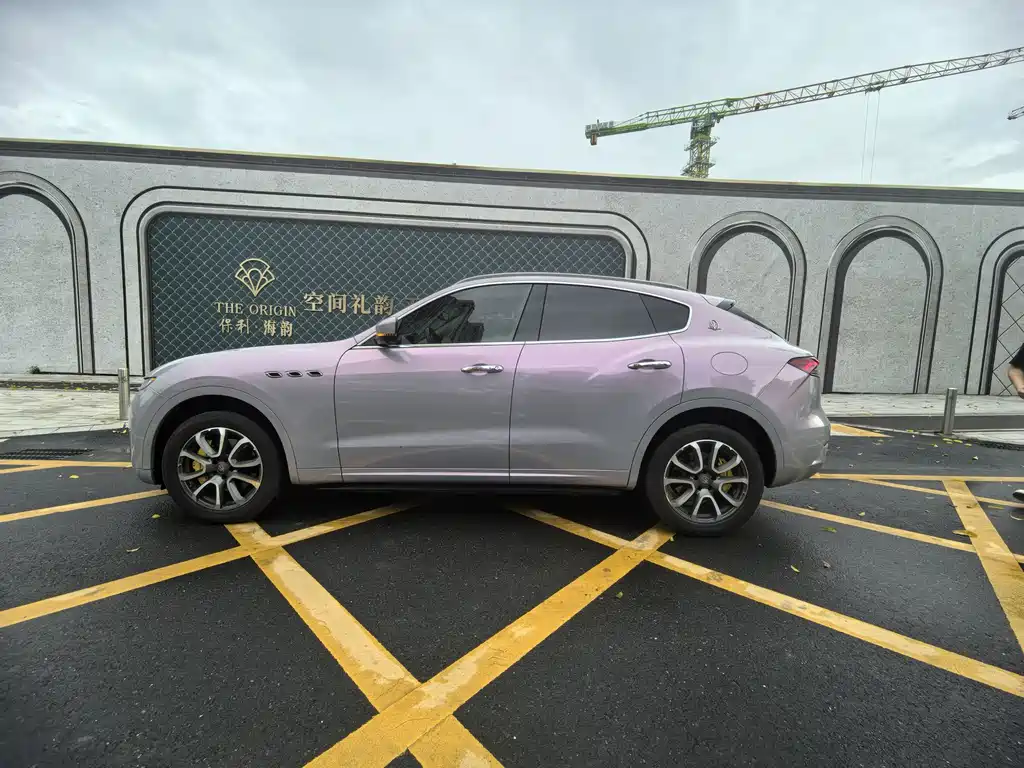 Maserati Levante 2017 — фото 4