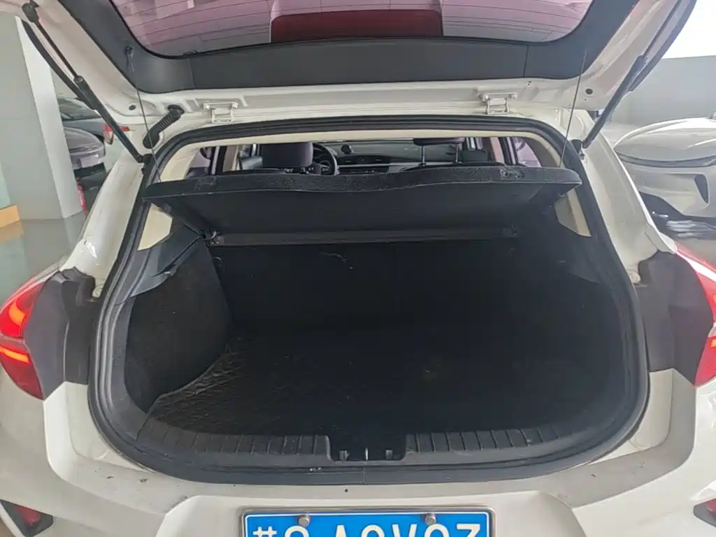 Geely Emgrand GS 2020 — фото 19