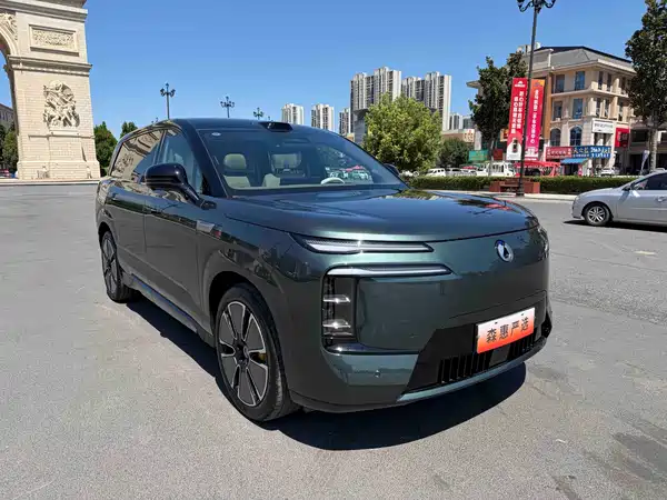 Denza N8L 2025