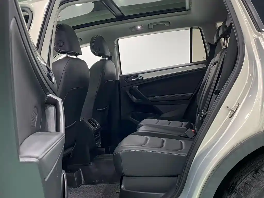 Volkswagen Tiguan L 2020