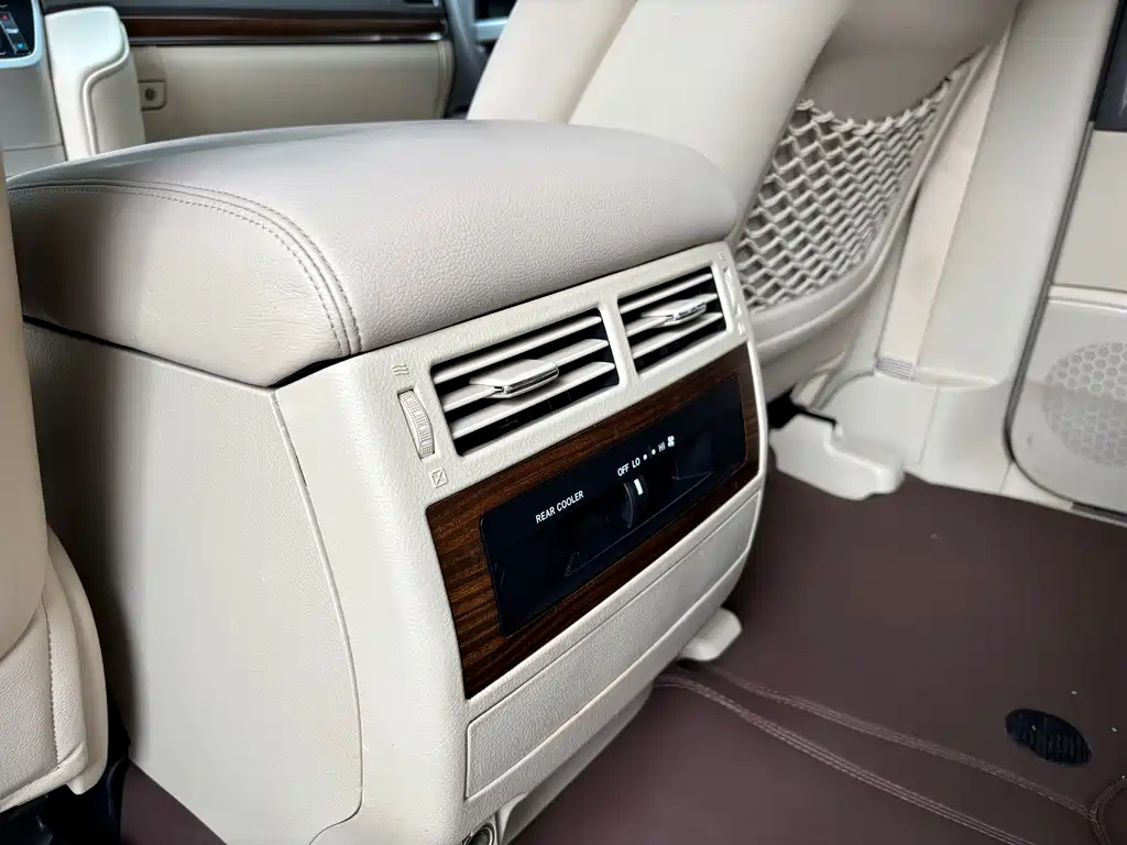 Toyota Land Cruiser 2018 — фото 20